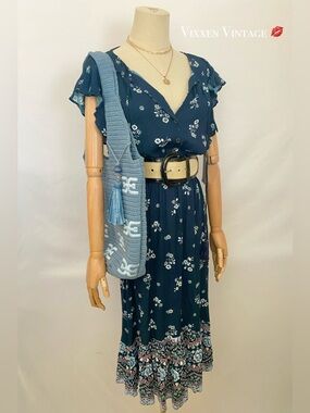 CRIMSON FLORAL FLUTTER SLEEVE TIERED MIDI SHIRTDRESS IN MULTI